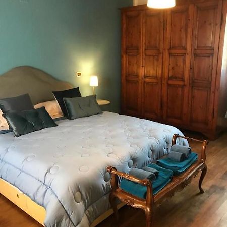 Suite Carol Verona Luaran gambar