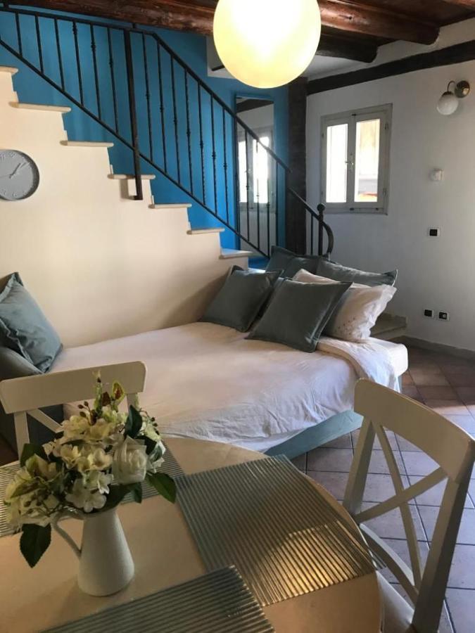 Suite Carol Verona Luaran gambar