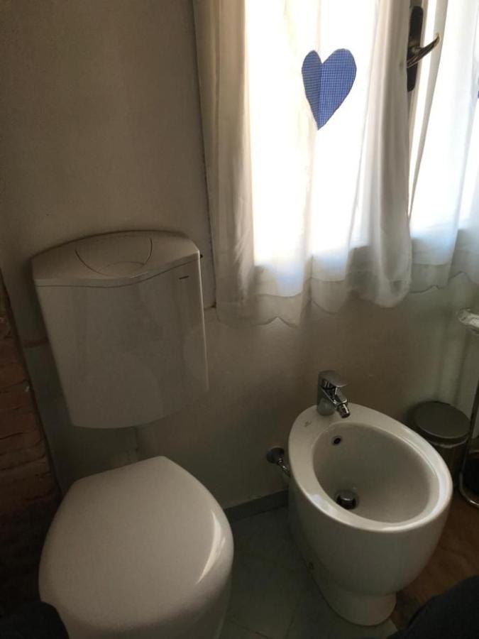 Suite Carol Verona Luaran gambar