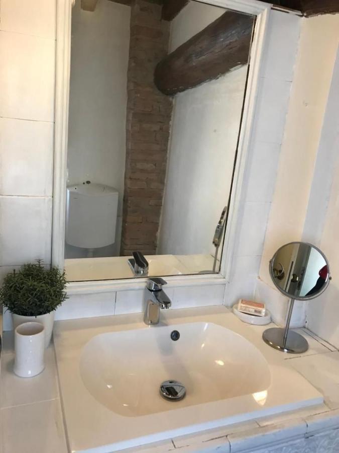 Suite Carol Verona Luaran gambar